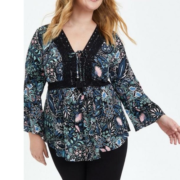 torrid Tops - Floral V-Neck Women's Top - Black and Blue